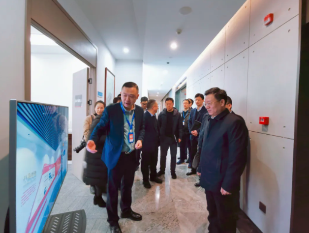 杭州市委常委、拱墅區區委書記朱建明一行蒞臨中奧科技調研考察
